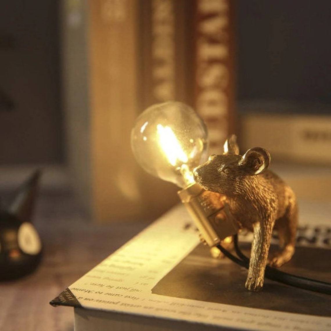 Lamp mouse 2024